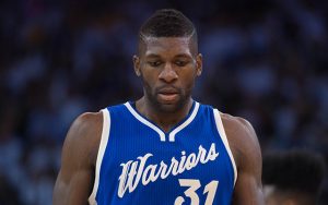 NBA – Festus Ezeli sera de nouveau opéré du genou