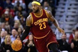 NBA – Top 5 de la nuit : Le volcan Lebron James entre en éruption