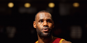 NBA – Top 10 de la nuit : Lebron James rase tout sur son passage