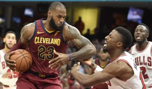 NBA – Top 10 de la nuit : La comète Lebron James