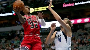 NBA – Top 10 de la nuit : Kris Dunn décoiffe Kelly Olynyk !