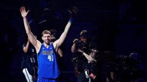 NBA – Dirk Nowitzki soucieux pour sa statue à Dallas