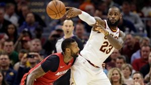 NBA – Top 10 de la nuit : LeBron James, le Titan parmi les mortels