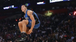 NBA – Top 10 de la nuit : Aaron Gordon déjà prêt pour le Slam Dunk Contest