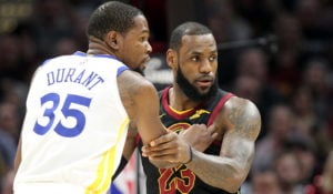 NBA – Top 10 de la nuit : LeBron James et Kevin Durant, le duel des titans !