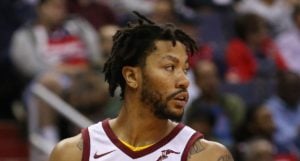 NBA – Derrick Rose officiellement coupé, un prétendant de plus sur la liste