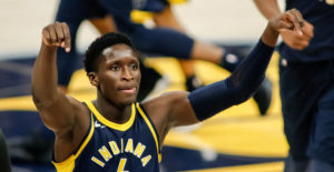 NBA – Quand Victor Oladipo signe un maillot de… Paul George