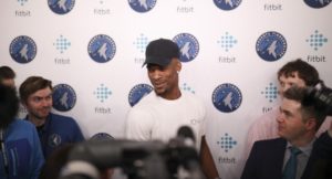 NBA – Jimmy Butler vise un retour avant le début des playoffs