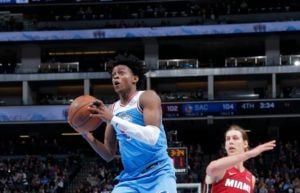 NBA – Top 5 de la nuit : De’Aaron Fox refroidit le Heat au buzzer