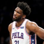 NBA – Joel Embiid blessé après un vilain choc à la tête