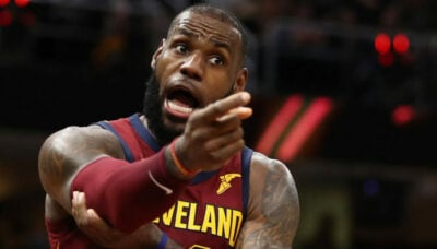 NBA – Top 10 de la nuit : LeBron et son spin-move, Dudley cauchemarde encore