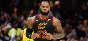 NBA – Top 10 de la nuit : LeBron fait vomir l’Indiana au buzzer