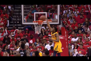 NBA – Top 5 de la nuit : Donovan Mitchell en haute altitude !