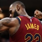 NBA – Un LeBron XXL sauve les Cavs, le Jazz recolle et Houston passe une soirée tranquille