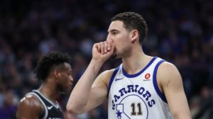 NBA – Klay Thompson prend feu pour battre les Spurs, D-Wade remonte le temps pour battre les Sixers