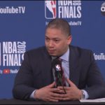 NBA – Tyronn Lue sur LeBron James : « faire ce qu’il a fait ce soir et se faire voler, ce n’est pas normal »