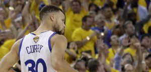 NBA – Top 5 de la nuit : Stephen Curry du parking !