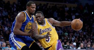 NBA – Luol Deng devrait prendre la direction des Wolves