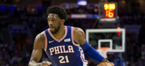 NBA – Joel Embiid rejoint Allen Iverson