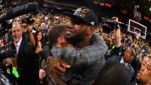 NBA – LeBron, Love, J.R. : le renvoi de Tyronn Lue fait réagir