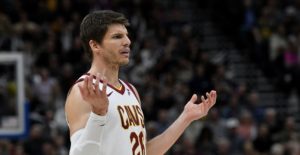 NBA – Kyle Korver envoyé à Phoenix dans un trade à 4 joueurs !