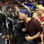 NBA – Le premier retour terrible de LeBron James à Cleveland en 2010