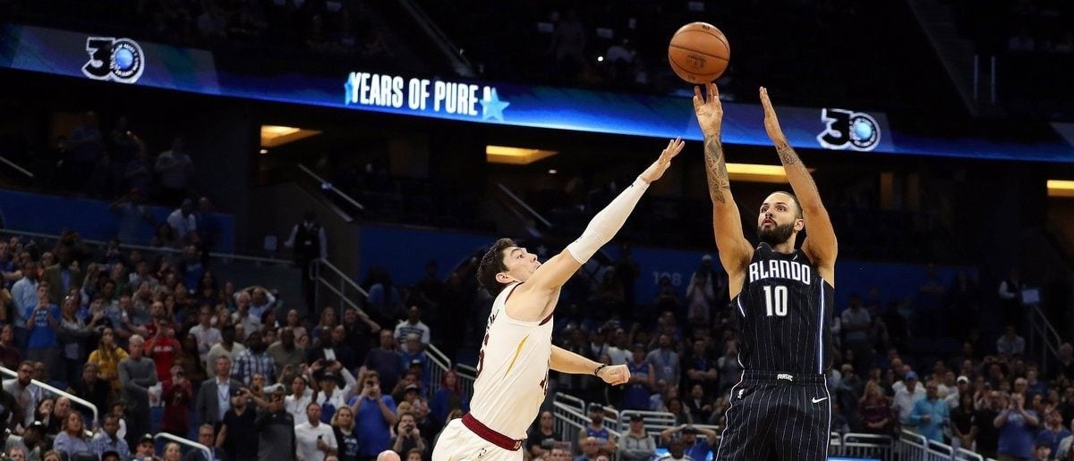 Sur un buzzer beater de la victoire, Evan Fournier offre la victoire au Magic face aux Cavs