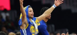 NBA – Stephen Curry bat les Hawks à lui seul sur le premier quart