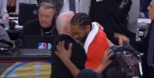 NBA – Gregg Popovich et Kawhi Leonard sont restés en contact