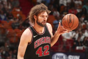 NBA – Les Bulls empêchent Robin Lopez de rejoindre Golden State