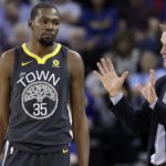 NBA – Steve Kerr challenge ses joueurs à remplacer Kevin Durant