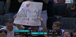 NBA –  L’ovation du public de Charlotte pour Kemba Walker… et des doutes