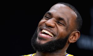 NBA – LeBron James confond un joueur de Denver avec James Bond