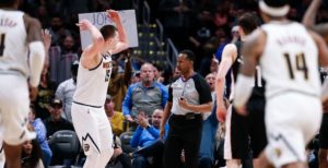 NBA – Nikola Jokic s’en prend à l’arbitre et se fait éjecter