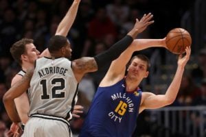 NBA – Nikola Jokic rejoint Magic et LeBron dans l’histoire des playoffs