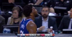 NBA – Joel Embiid sauvagement moqué par les fans de Toronto… et par Drake