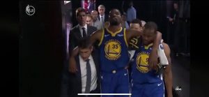 NBA – Kevin Durant se blesse à nouveau dès le deuxième quart-temps