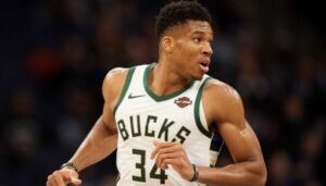 NBA – Giannis fait une demande à peine voilée à son coach