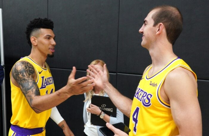 NBA - Alex Caruso et Danny Green créent un handshake hilarant