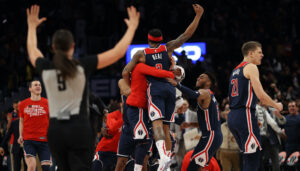 NBA – Bradley Beal terrasse les Mavericks à 0.2 seconde du buzzer !