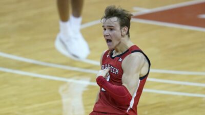 NCAA/NBA – Inhumain, Mac McClung réussit un comeback fou à lui seul et explose tout