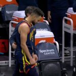 NBA – Scène lunaire, Steph Curry quitte le parquet au dernier moment