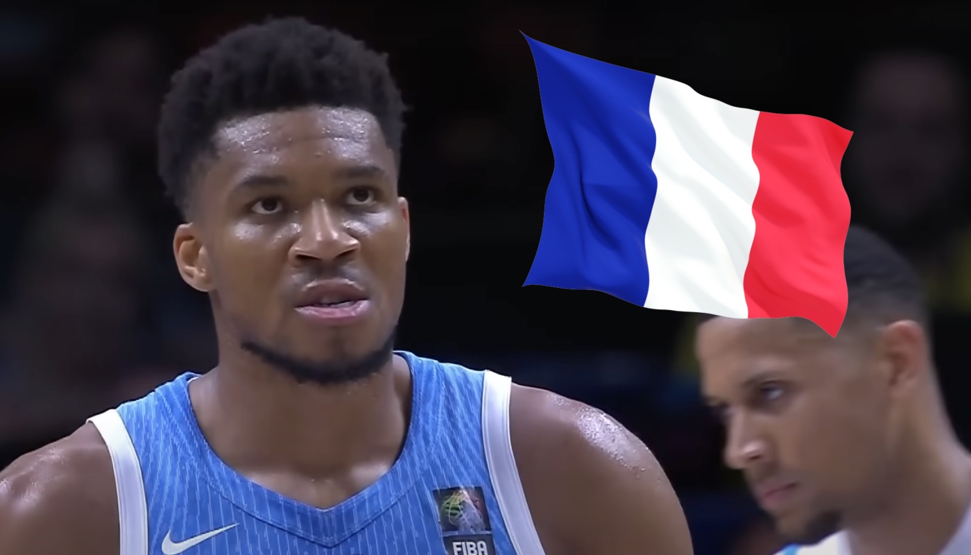 La star grecque Giannis Antetokounmpo, ici accompagnée du drapeau français