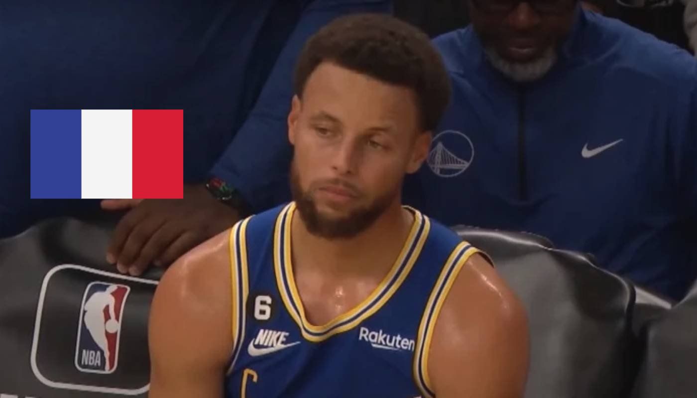 Steph Curry sur le banc des Warriors