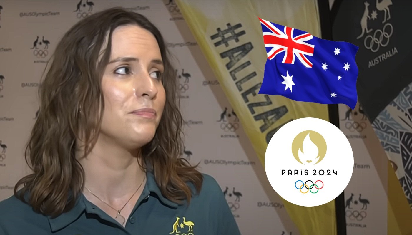 L'athlète olympique Rachael Gunn, alias « Raygun », accompagnée du drapeau de l'Australie et du logo des Jeux de Paris 2024