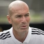 Toujours honnête, Zinédine Zidane nomme les 9 joueurs meilleurs que lui : « Je dirais…