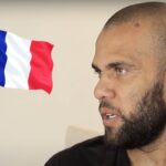 Restée 2 ans au PSG, la star brésilienne Dani Alves balance sur les Français : « Ce sont des…